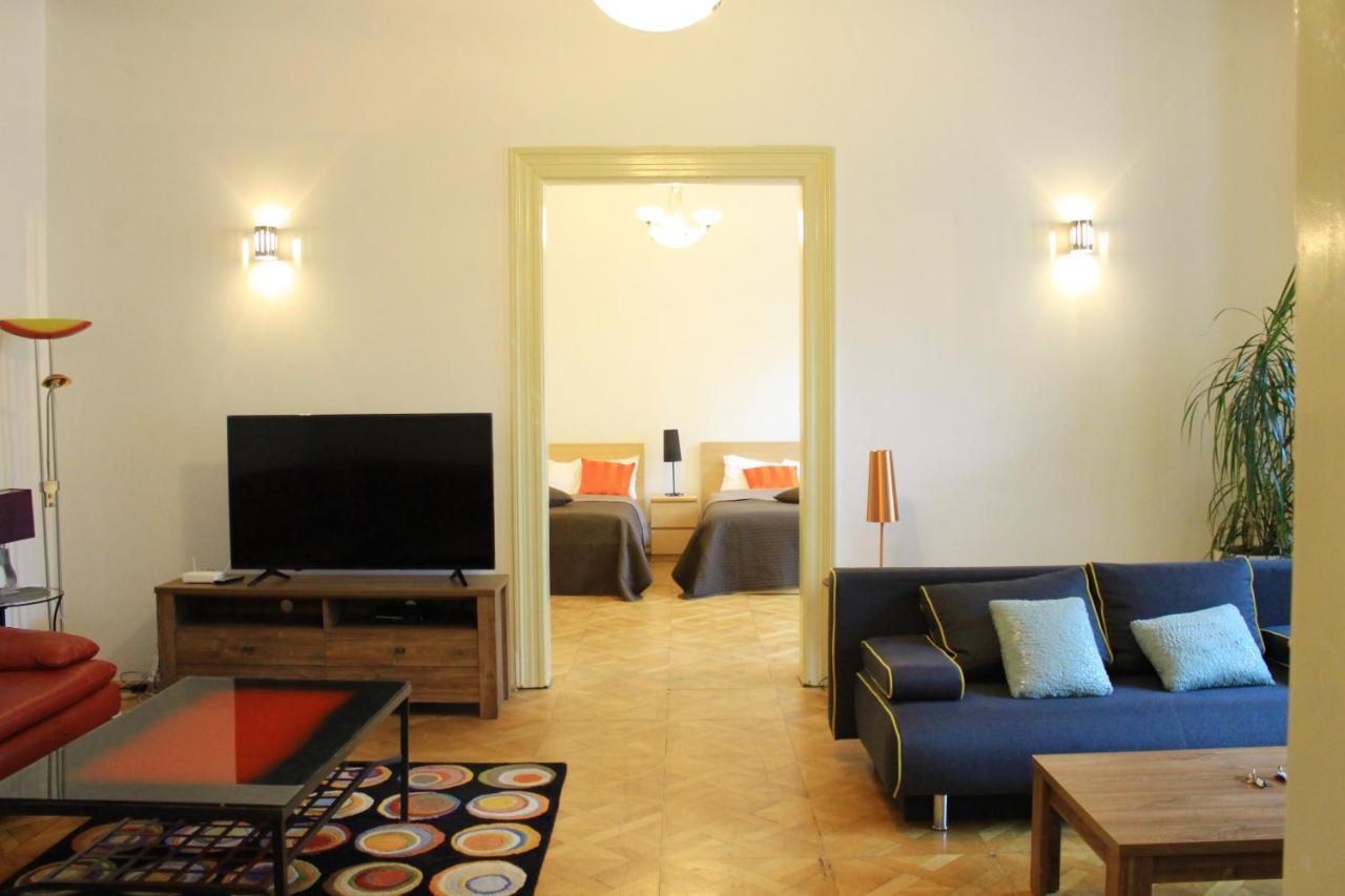 Beautiful Apartments In The City Center Prag Exteriör bild