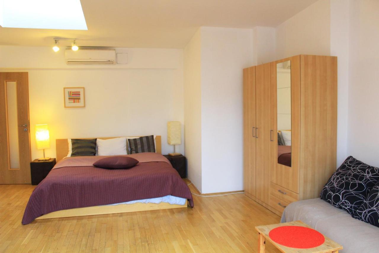 Beautiful Apartments In The City Center Prag Exteriör bild