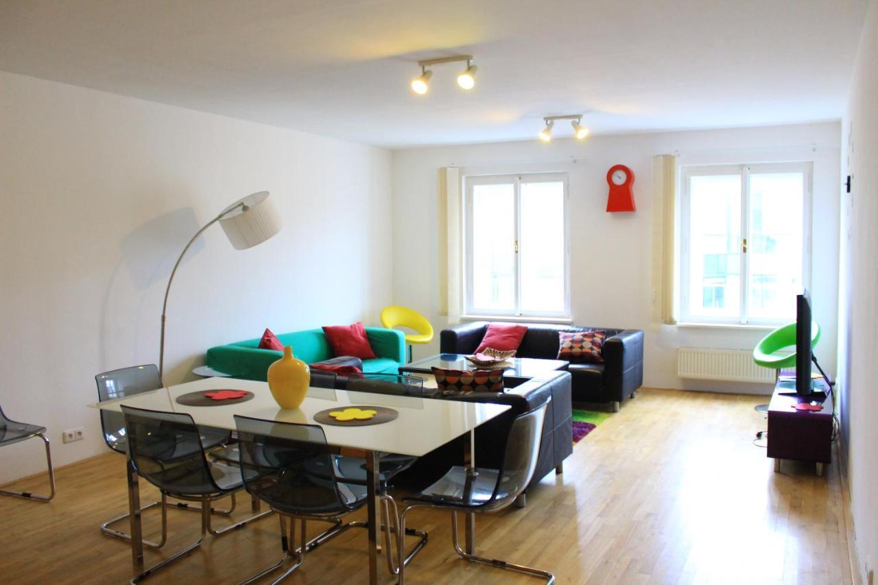 Beautiful Apartments In The City Center Prag Exteriör bild