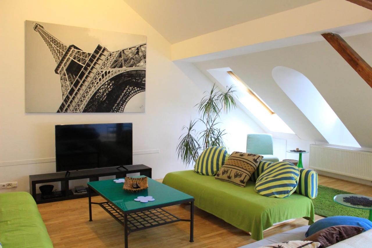 Beautiful Apartments In The City Center Prag Exteriör bild