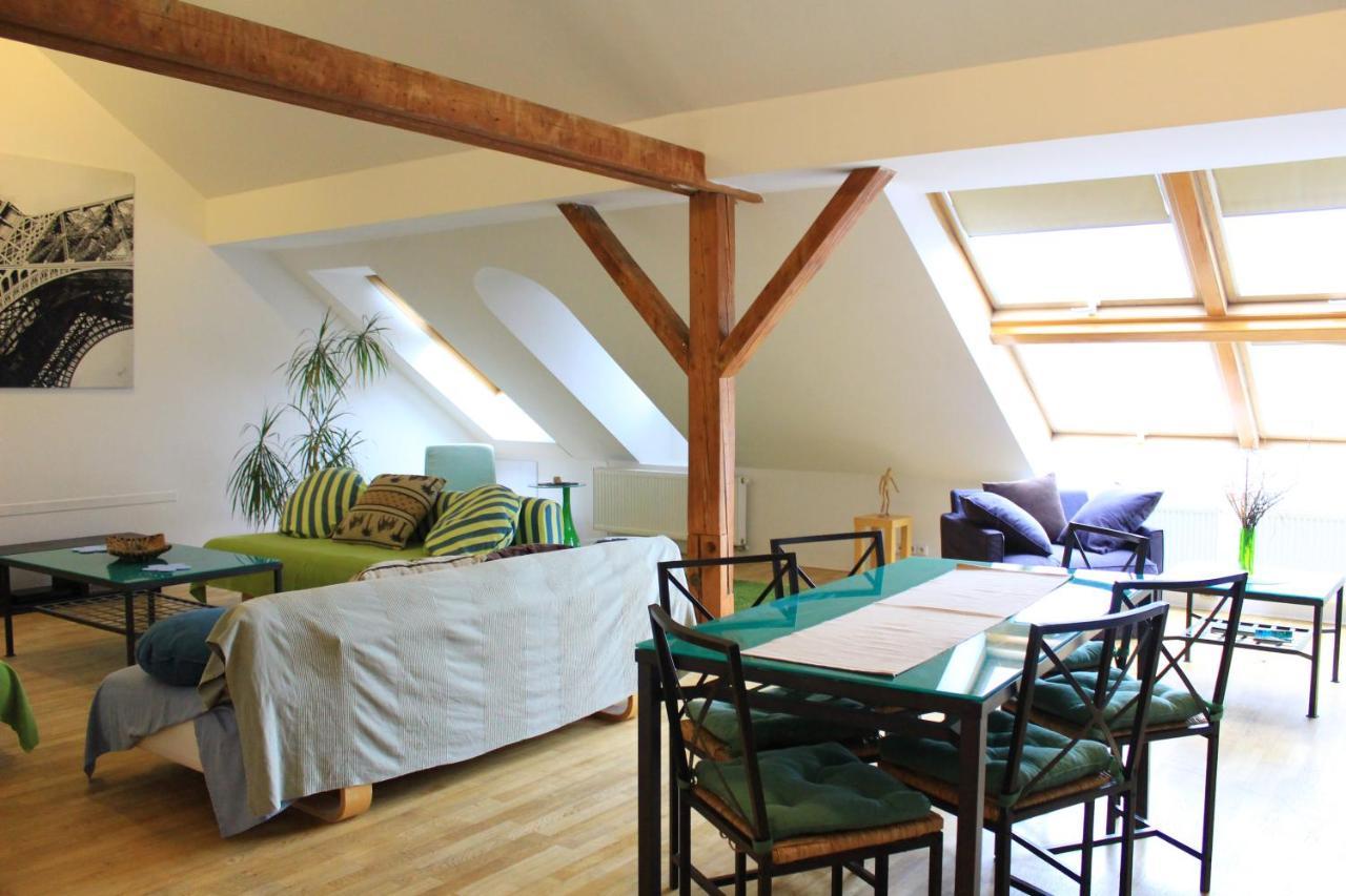 Beautiful Apartments In The City Center Prag Exteriör bild