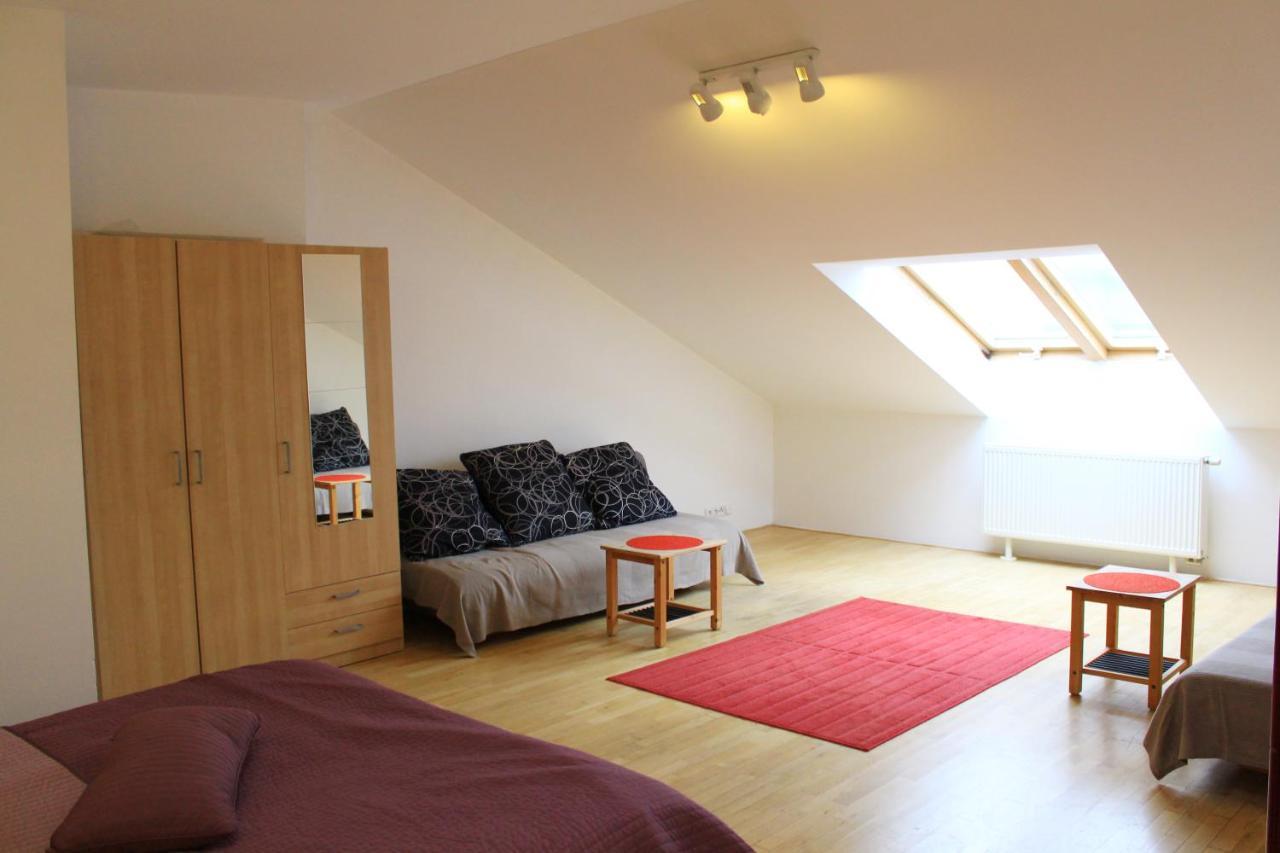 Beautiful Apartments In The City Center Prag Exteriör bild