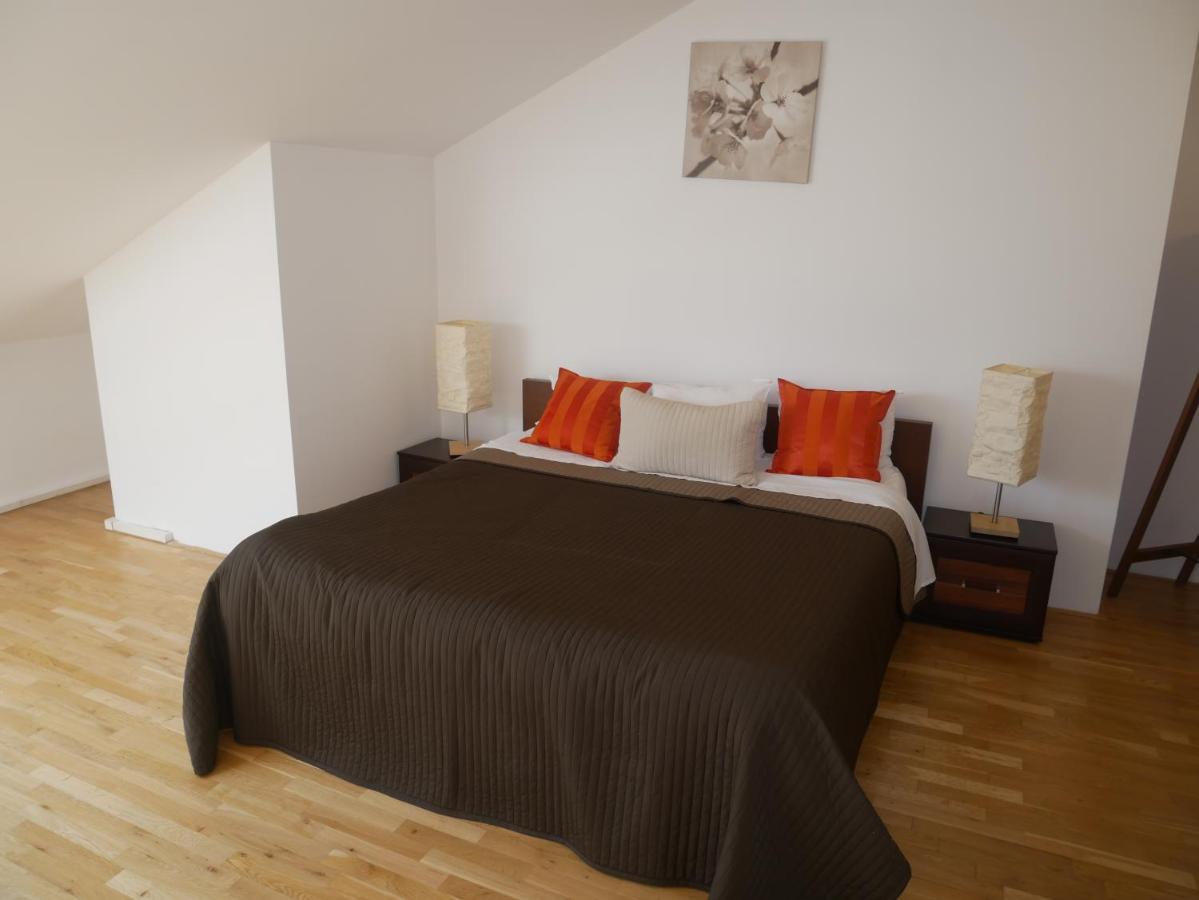 Beautiful Apartments In The City Center Prag Exteriör bild